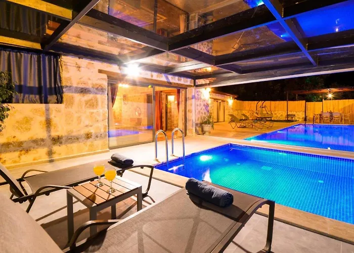 Yesilkoy 2 Bedroom カルカン