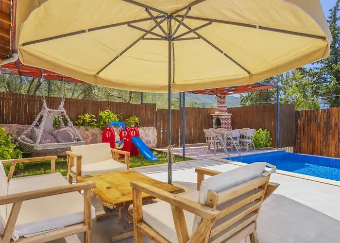 Yesilkoy 2 Bedroom كالكان