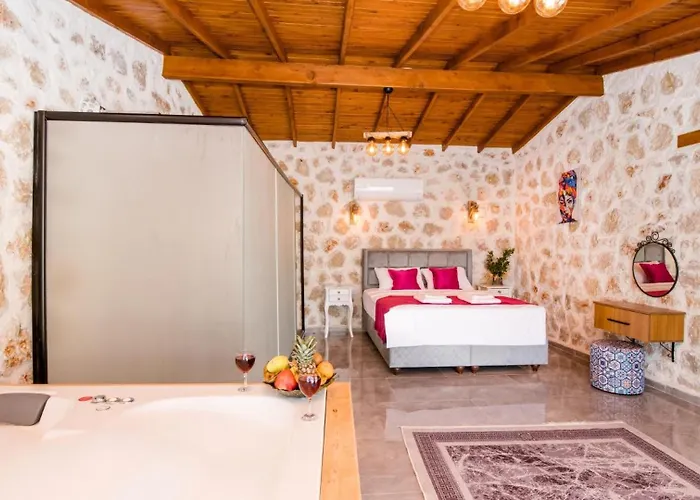 Yesilkoy 2 Bedroom فيلة