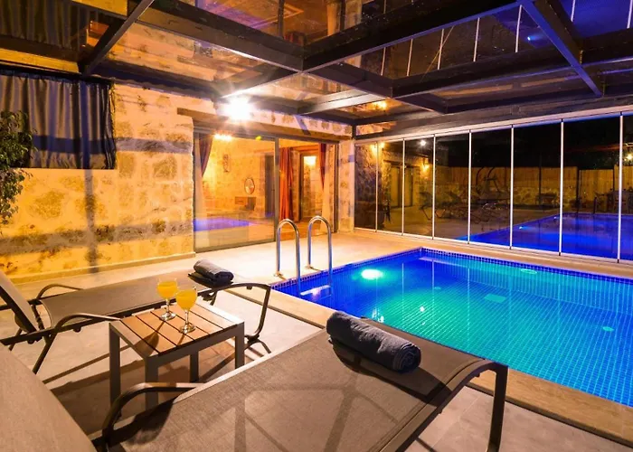 Yesilkoy 2 Bedroom فيلة *