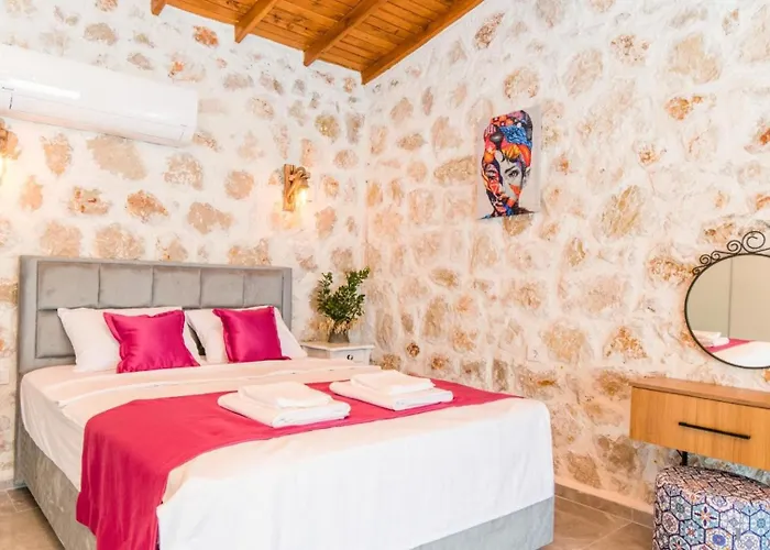 Yesilkoy 2 Bedroom فيلة