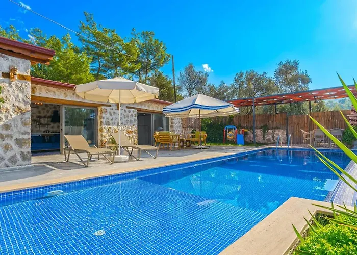 Yesilkoy 2 Bedroom فيلة *